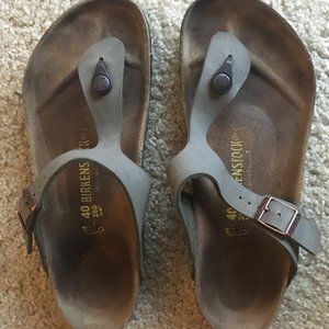 Birkenstock Gizeh (Stone) size 40EU/9.5US